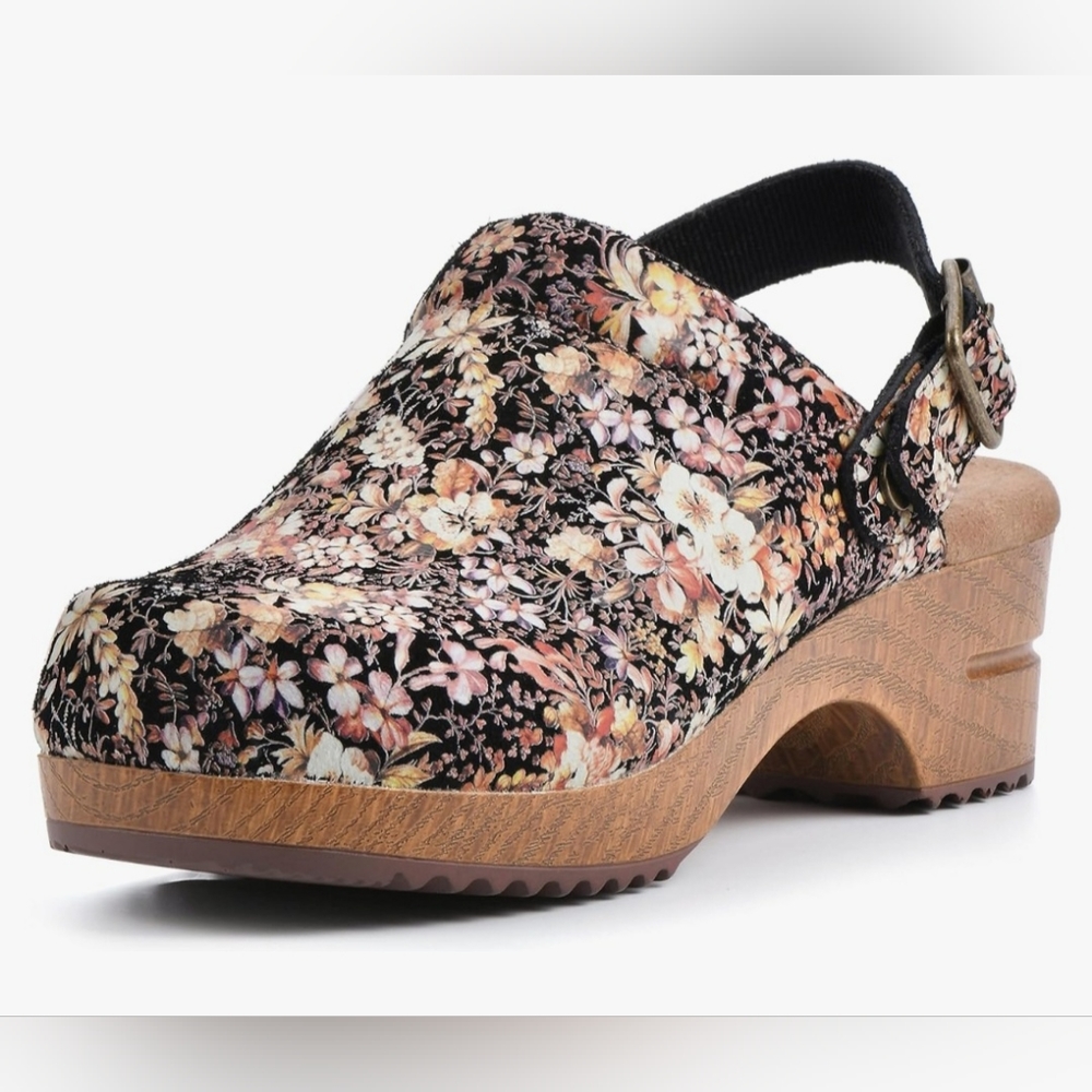 WHITE MOUNTAIN CLOGS